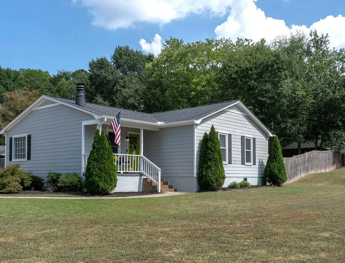 10 Meadowview DR, Taylors, SC 29687