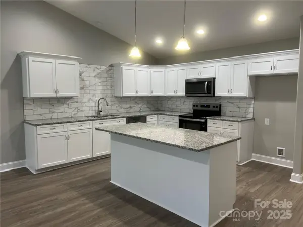 302 E Boyd ST #Unit B, Maiden, NC 28650