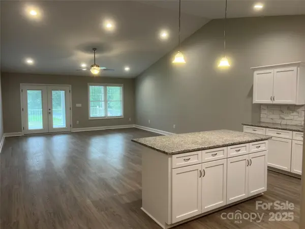 302 E Boyd ST #Unit B, Maiden, NC 28650