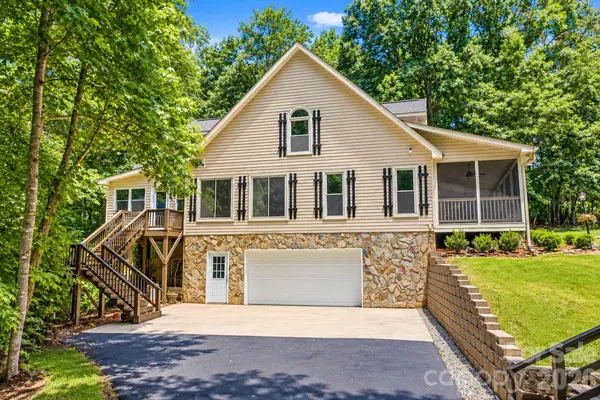 195 Azalea RD, Mooresville, NC 28115