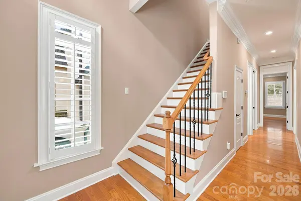 8813 Provence Village LN, Charlotte, NC 28226