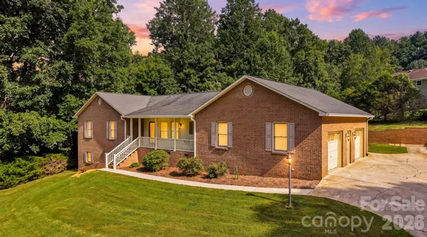 107 Timberline DR, Morganton, NC 28655
