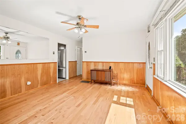 54 Terrace DR, Weaverville, NC 28787