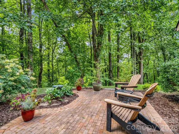 121 Mitchell View DR, Old Fort, NC 28762