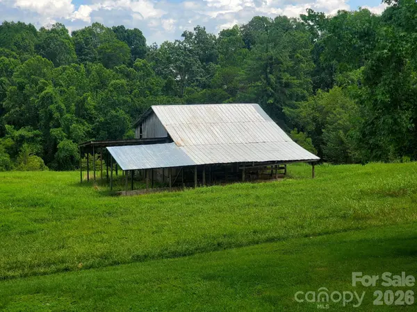 402 Catawba ST, Morganton, NC 28655