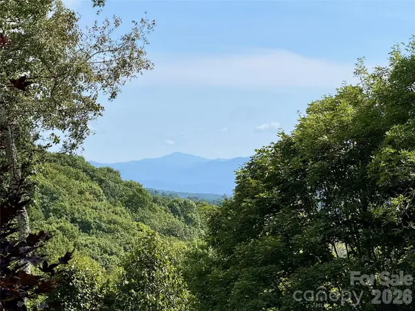 92 Goldenleaf RD, Mars Hill, NC 28754
