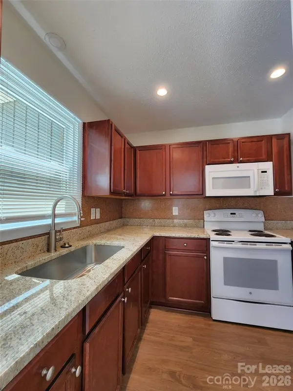 406 E 18th ST, Kannapolis, NC 28083