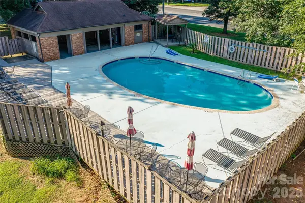 4160 Charlotte HWY #F, Lake Wylie, SC 29710