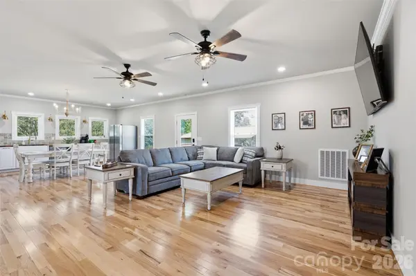 5712 Hoover Elmore RD, Vale, NC 28168