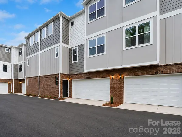 8927 Sharonbrook DR, Charlotte, NC 28210