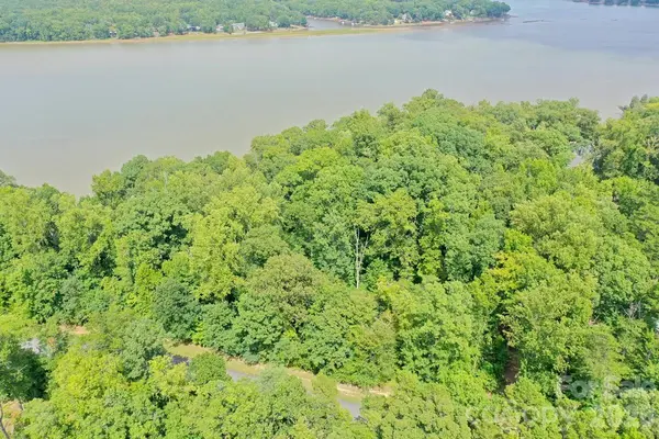 238 Bluff LN, Salisbury, NC 28146