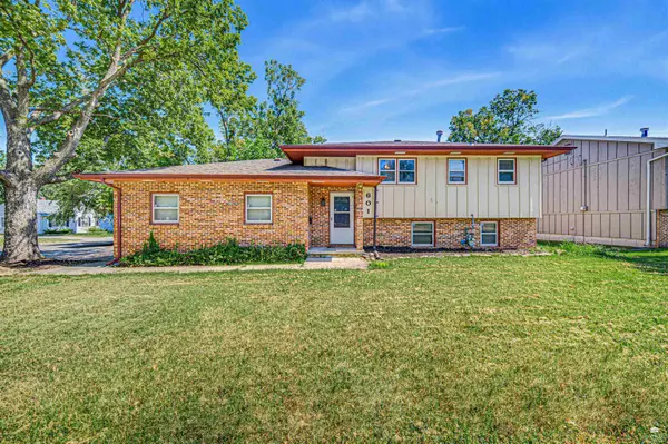 601 S Webster, Junction City, KS 66441