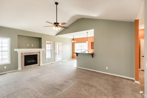 1919 Lydia LN, Junction City, KS 66441