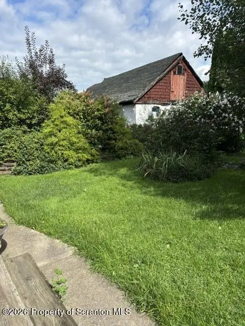 1035 Gunster AVE, Scranton, PA 18508
