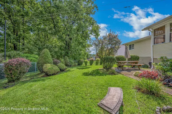 2622 Washburn ST, Scranton, PA 18504