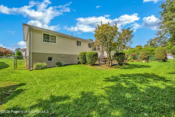 2622 Washburn ST, Scranton, PA 18504