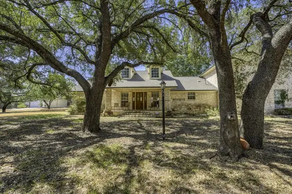 3424 Papoose TRL, Kingsland, TX 78639
