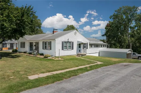 1309 S 35 ST, St Joseph, MO 64507