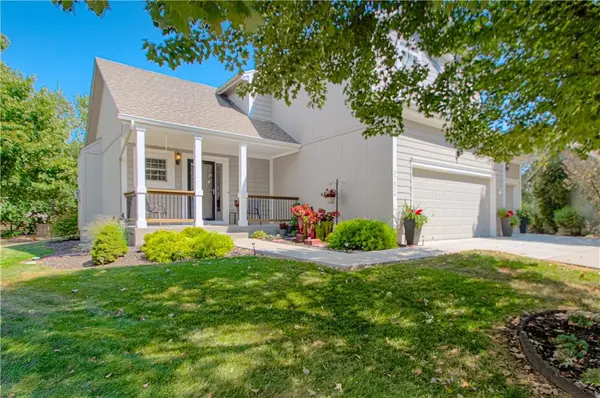 17514 W 162nd ST, Olathe, KS 66062