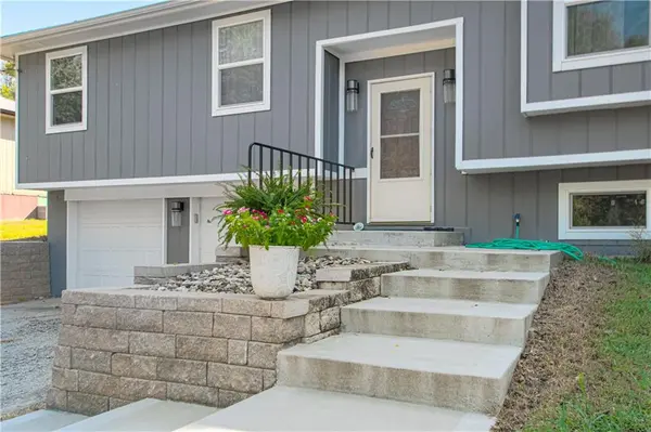 1120 Hickory ST, Atchison, KS 66002