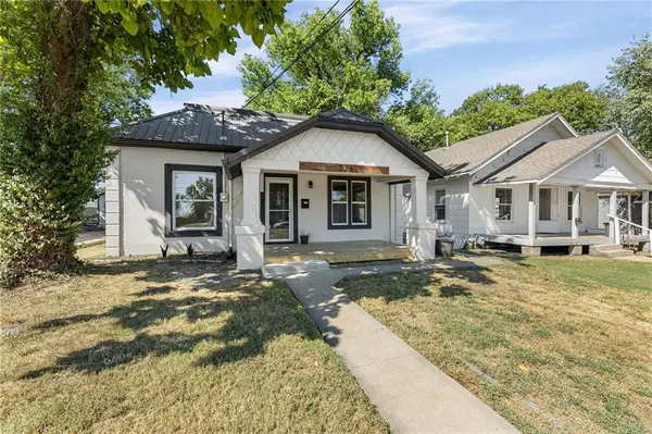 726 Pacific AVE, Osawatomie, KS 66064