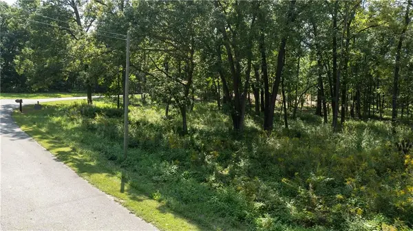 1040 S Fork LN, Tipton, MO 65081