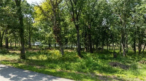 1040 S Fork LN, Tipton, MO 65081