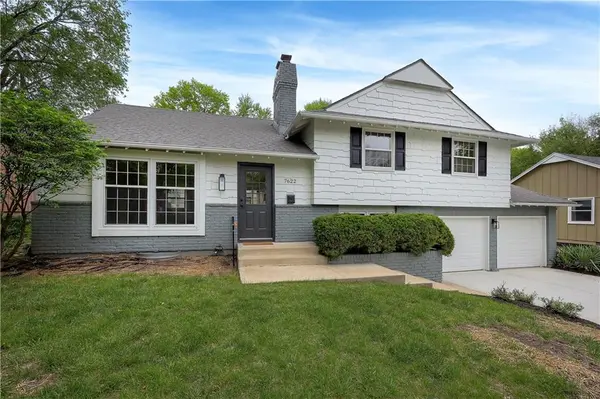 7622 W 97th TER, Overland Park, KS 66212