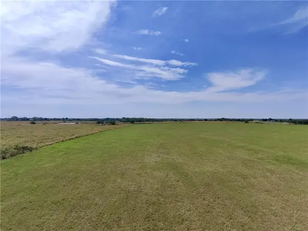 1313 16th RD, Burlington, KS 66839