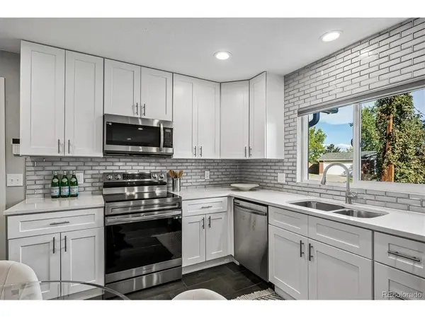 6158 W 75th, Arvada, CO 80003