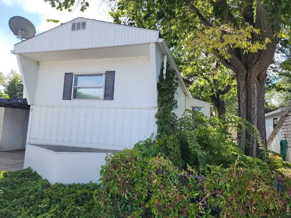 729 17th #3, Longmont, CO 80501