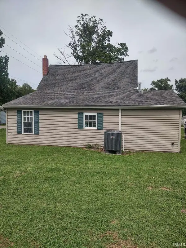 5421 N Riverside RD, Attica, IN 47918