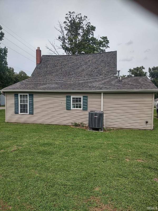 5421 N Riverside RD, Attica, IN 47918