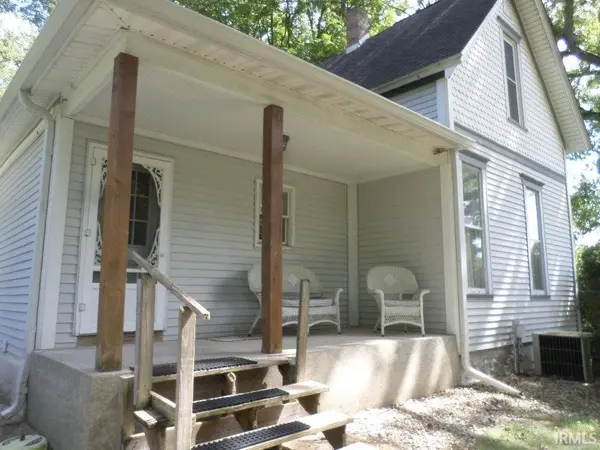 888 W 13th ST, Rochester, IN 46975