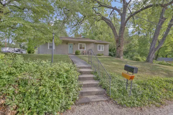 216 Christ RD, Evansville, IN 47711