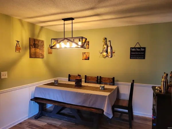7532 Imperial Plaza DR, Fort Wayne, IN 46835