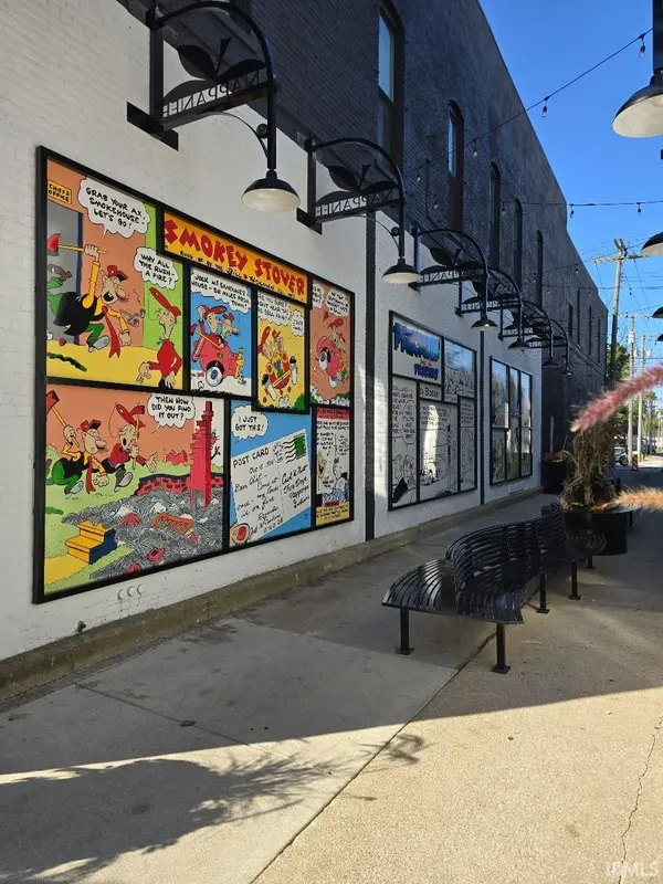 112 S Main ST, Nappanee, IN 46550