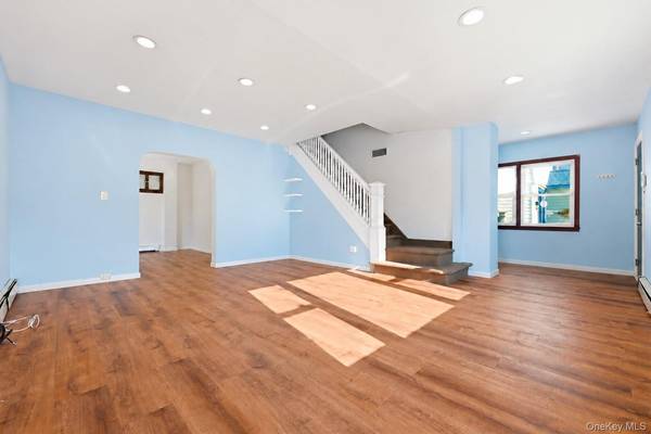 100 Spruce ST, West Hempstead, NY 11552