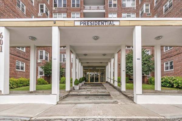 601 Kappock ST #1P, Bronx, NY 10463
