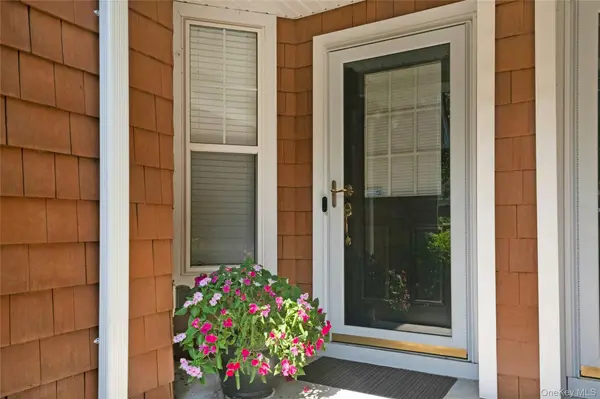 31 Glen Hill LN #31, Tarrytown, NY 10591