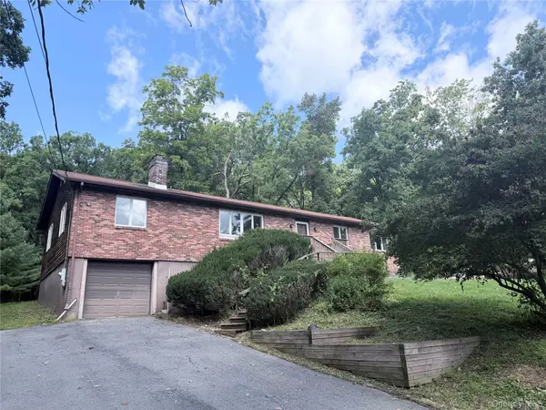 142 Shawanga Lodge RD, Bloomingburg, NY 12721