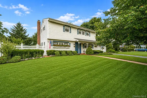 69 Pilcher ST, Babylon, NY 11702