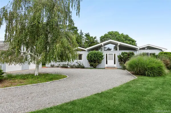 7 S Pond RD, East Hampton, NY 11937