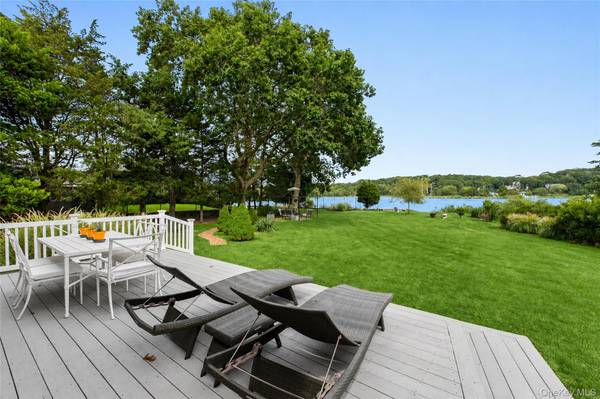 7 S Pond RD, East Hampton, NY 11937