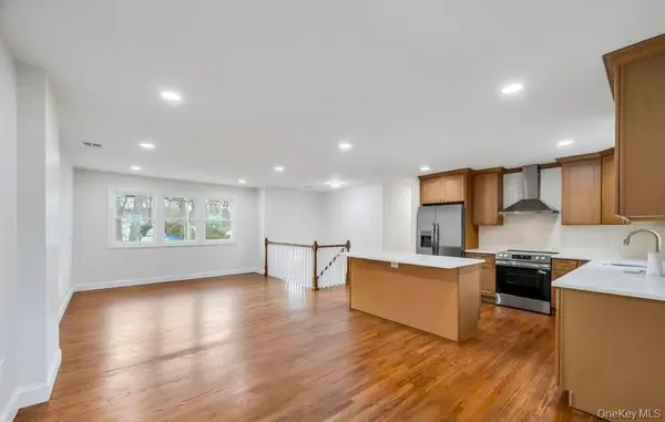 339 Avenue B, Ronkonkoma, NY 11779