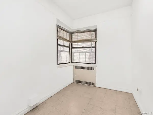860 Grand Concourse #1i, Bronx, NY 10451