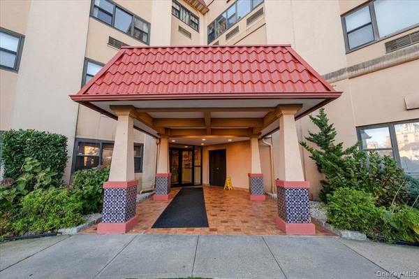 185 W Park AVE #201, Long Beach, NY 11561