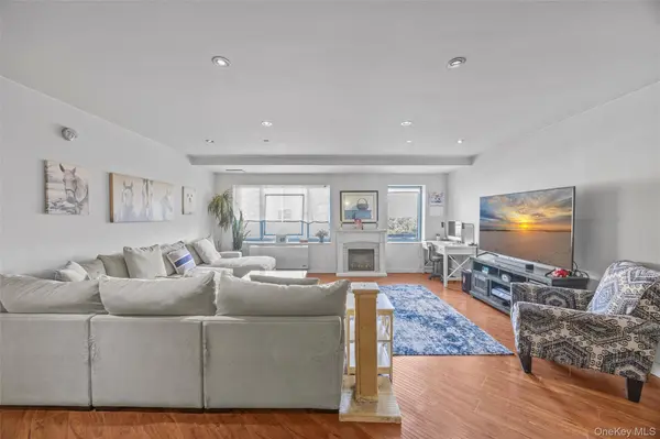 136 Beach 117th ST #2H, Rockaway Park, NY 11694