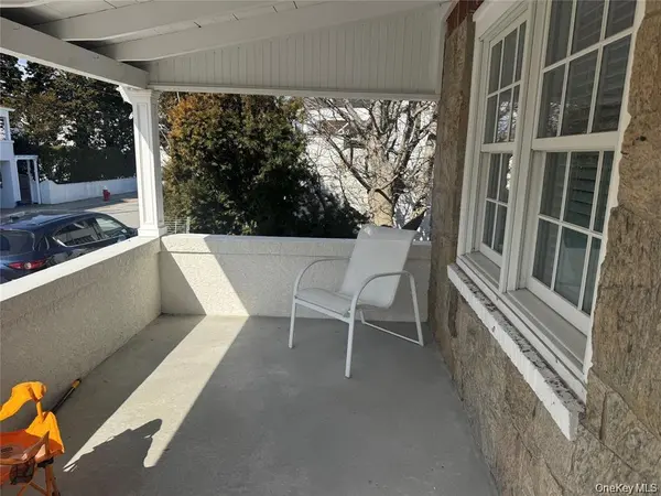 46 Clayton AVE, East Atlantic Beach, NY 11561
