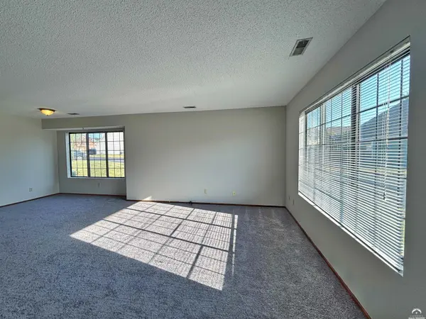 2406 Alabama ST, Lawrence, KS 66046